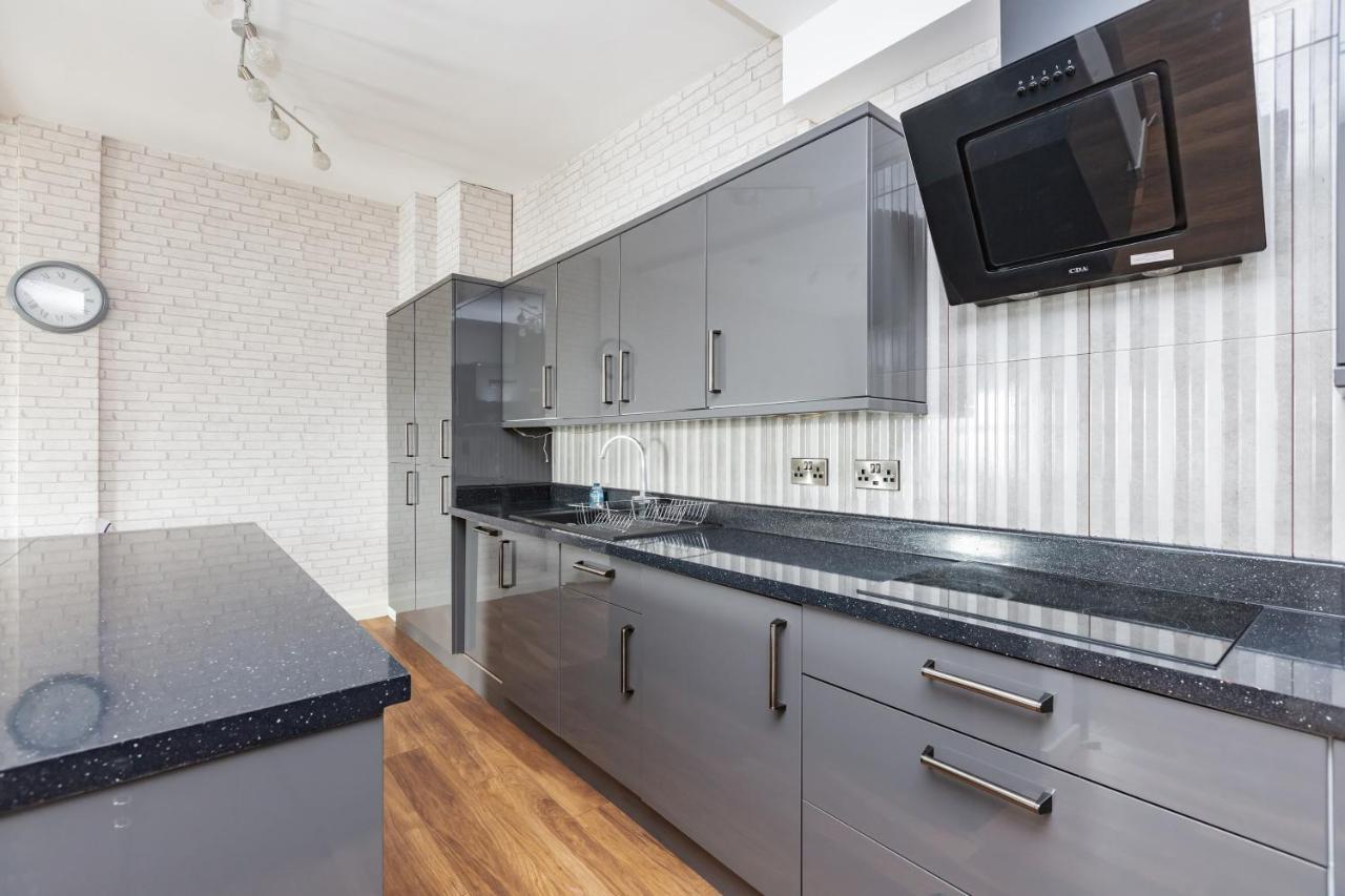 Manhattan Heights Apartamento Maidstone Exterior foto